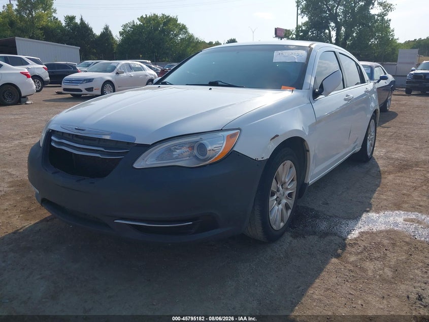 Vin: 1c3ccbab5en125008, lot: 46294013, chrysler 200 lx 20142