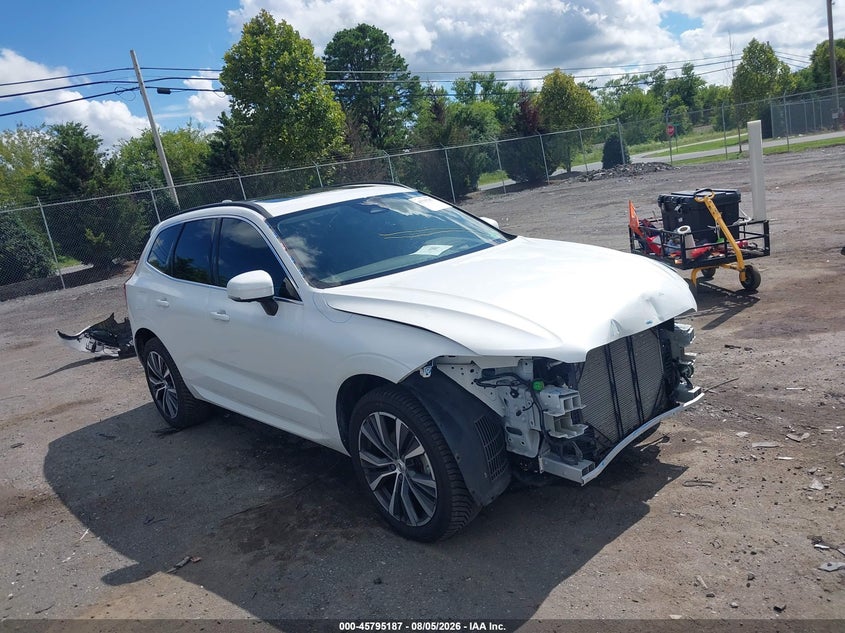 2022 VOLVO XC60 auction photo 1
