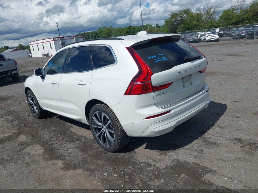 2022 VOLVO XC60 auction photo 3