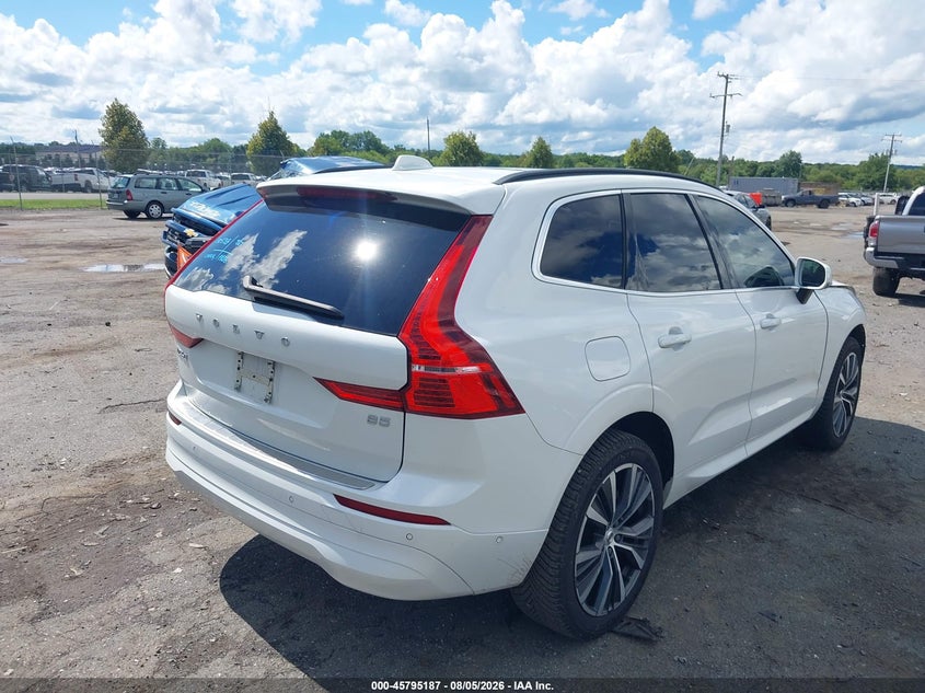 2022 VOLVO XC60 auction photo 4