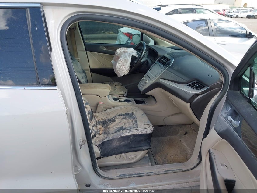 LINCOLN MKC 2019 VIN 5LMCJ3C98KUL04512