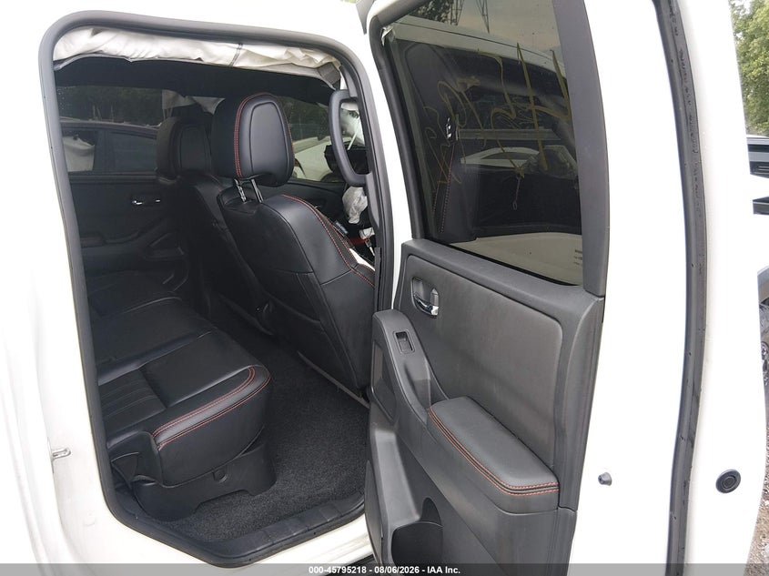 2023 NISSAN FRONTIER auction photo 8