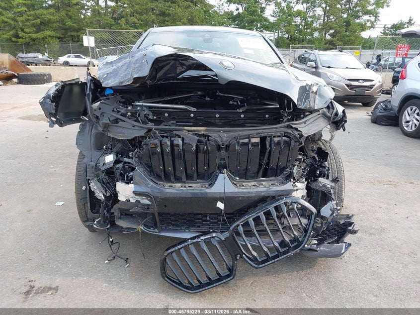2022 BMW X6 auction photo 6