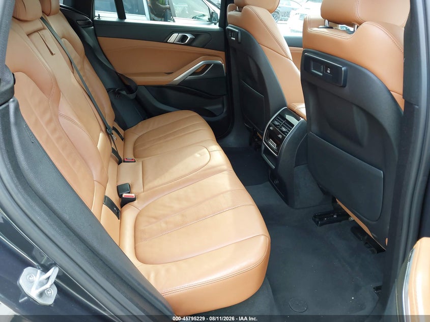 2022 BMW X6 auction photo 8