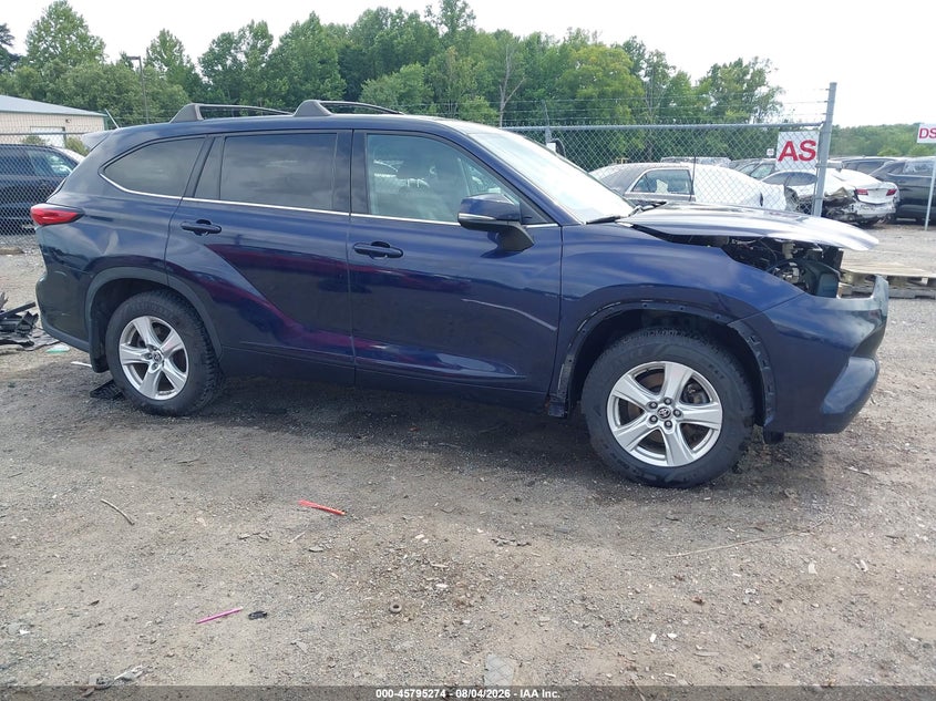 Vin: 5tdzarah7ns517359, lot: 46294105, toyota highlander hybrid le 2022 img_1