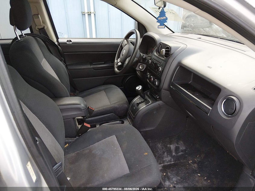 2011 JEEP COMPASS auction photo 5