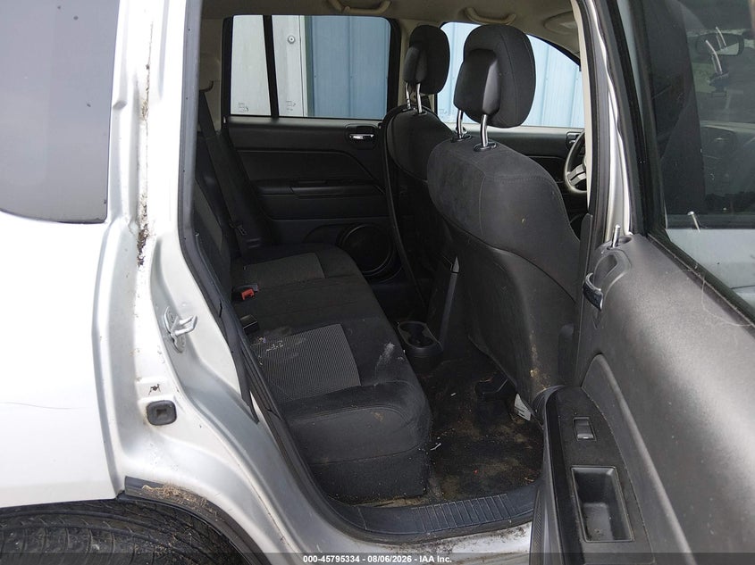 2011 JEEP COMPASS auction photo 8