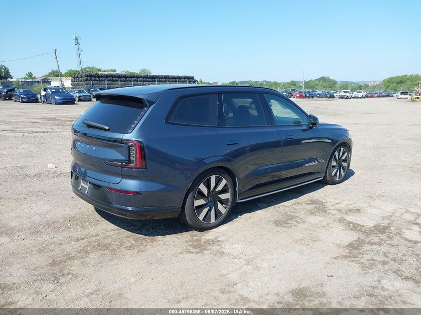 2025 VOLVO EX90 ULTRA, TWIN MOTOR, FULLY ELECTRIC, 6 SEATS · Фото 4