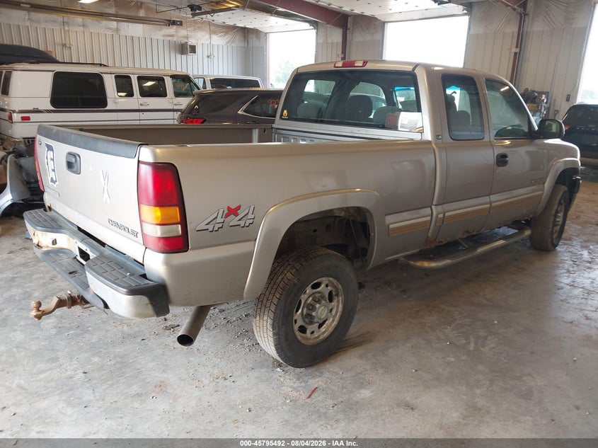 2002 CHEVROLET SILVERADO 2500HD auction photo 4