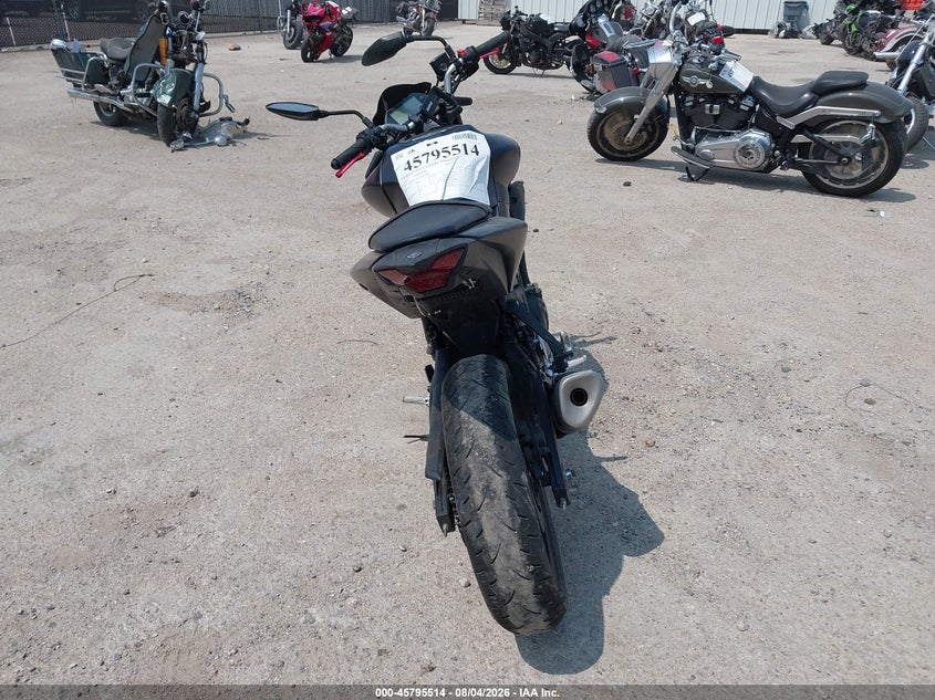 2021 YAMAHA MT-03 auction photo 6