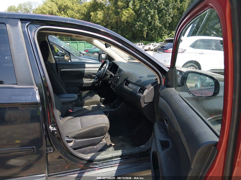 2016 MITSUBISHI OUTLANDER auction photo 5