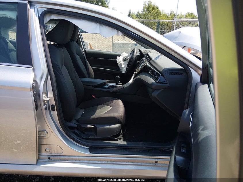 2020 TOYOTA CAMRY auction photo 5