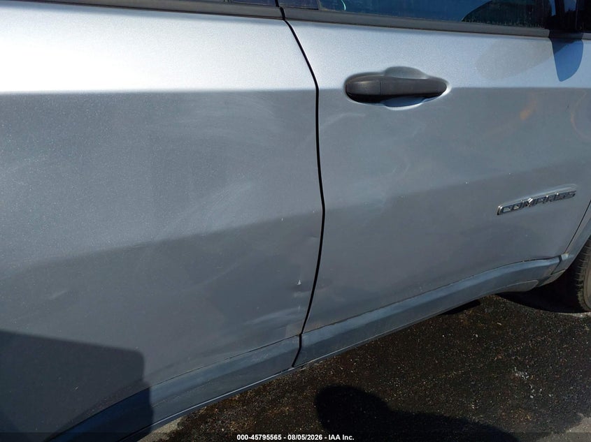 2018 JEEP COMPASS auction photo 6