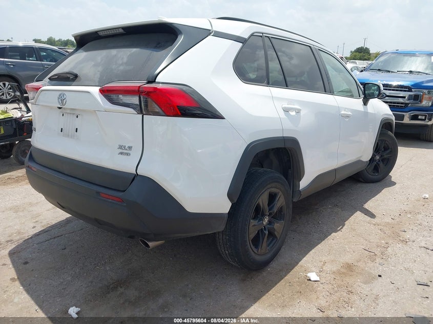 TOYOTA RAV4 - zdjęcie 4