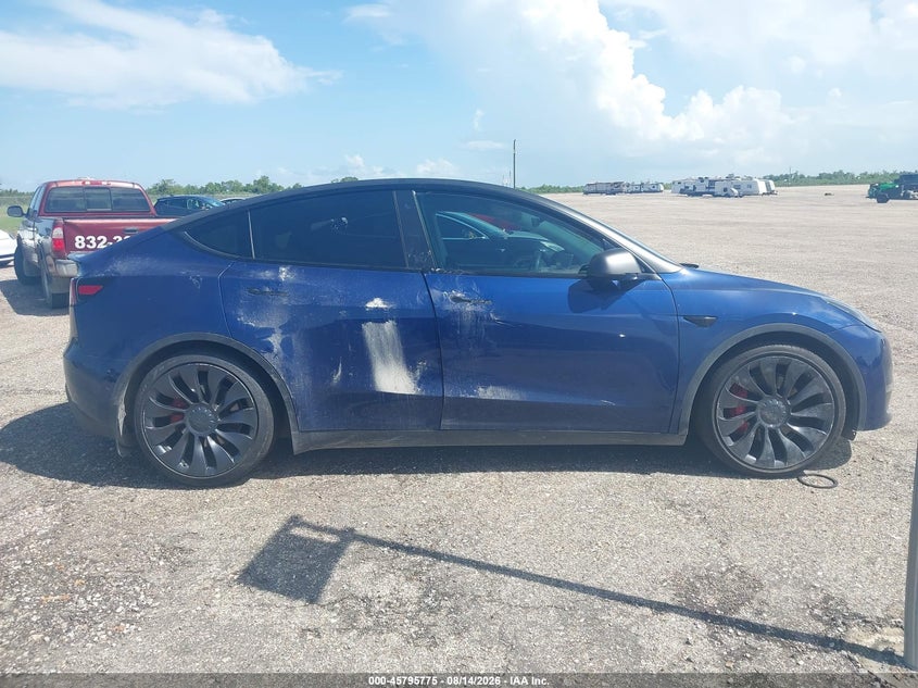 TESLA MODEL Y 2022 VIN 7SAYGDEF2NF380957