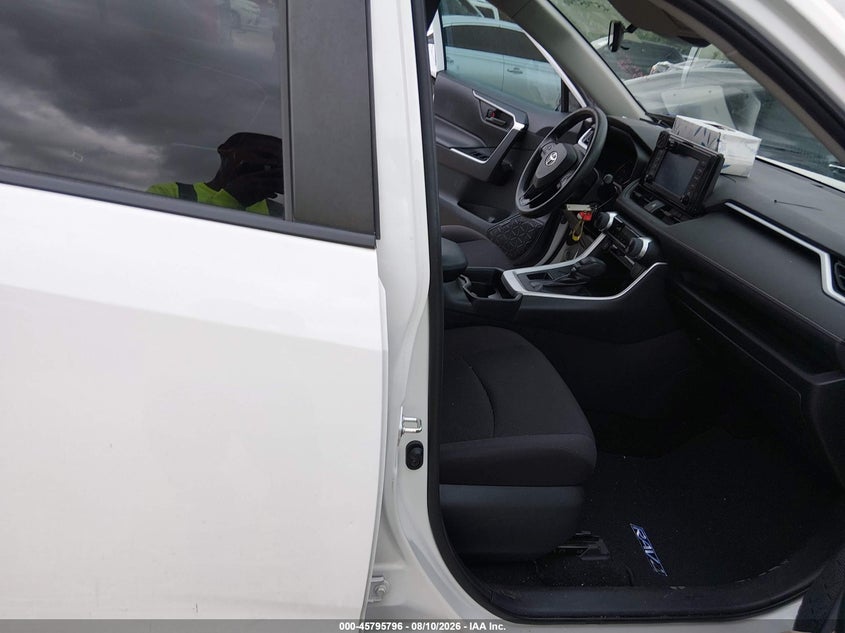 2019 TOYOTA RAV 4 SPORT UTILITY VEHICLE 2.5L I-4 DI, DOHC, VVT, 203HP