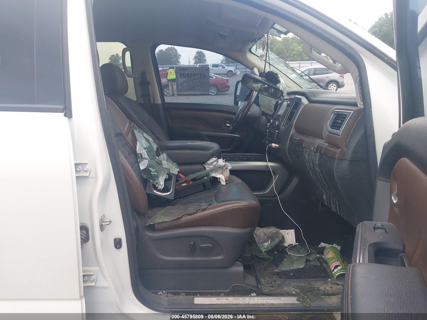 2017 NISSAN TITAN XD auction photo 5