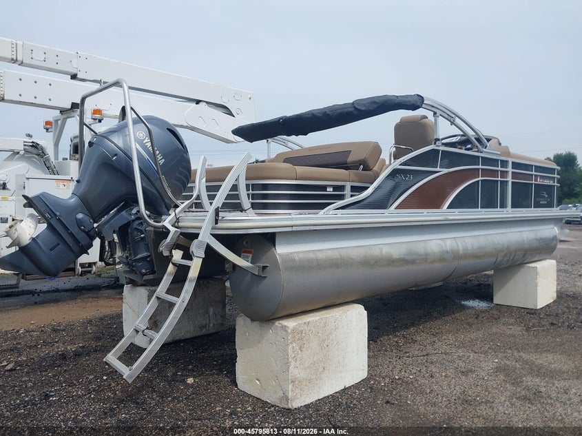 2018 BENNINGTON PONTOON auction photo 4