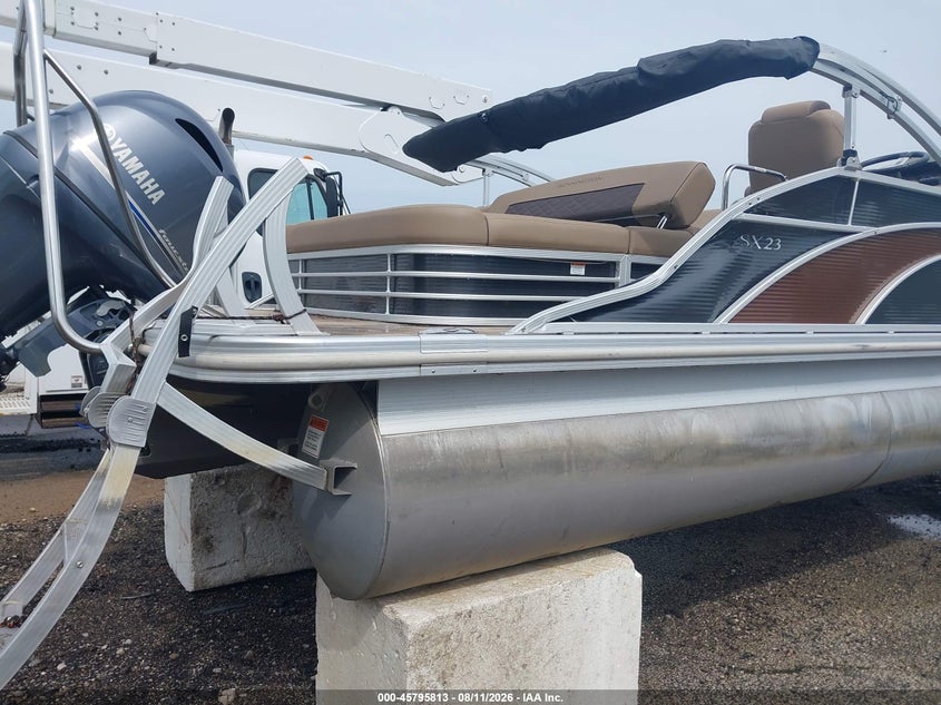 2018 BENNINGTON PONTOON auction photo 6