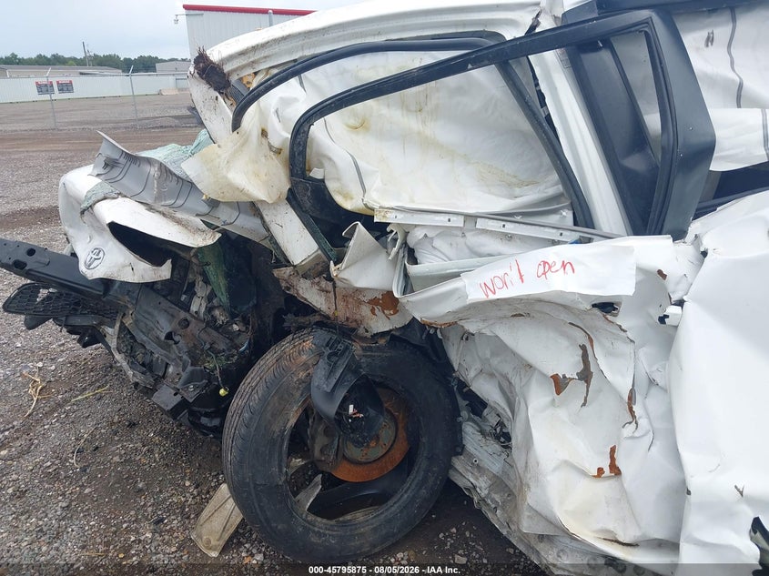 TOYOTA SIENNA - zdjęcie 7