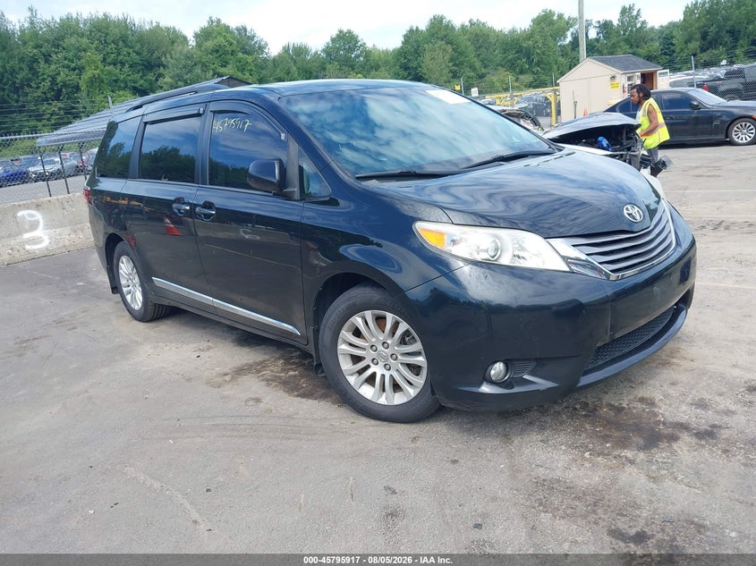 Vin: 5tdyk3dcxgs754114, lot: 46294748, toyota sienna xle 8 passenger 2016 img_1