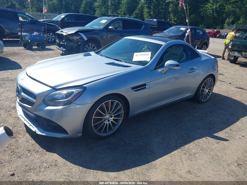 Vin: wddpk3ja0hf137536, lot: 46294755, mercedes-benz slc 300 20172
