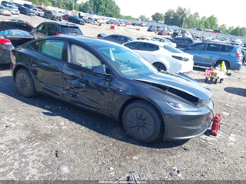 TESLA MODEL 3 - zdjęcie 1