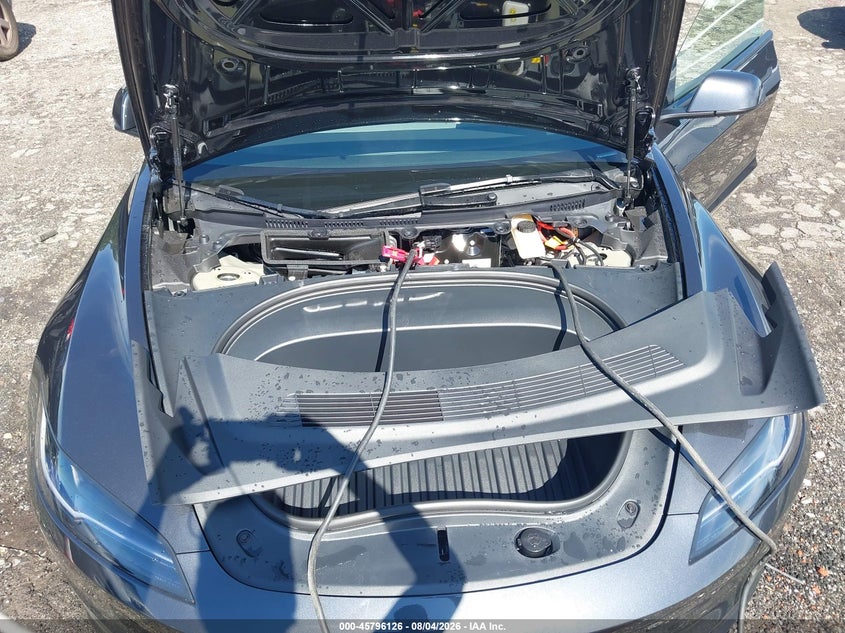 TESLA MODEL 3 - zdjęcie 10