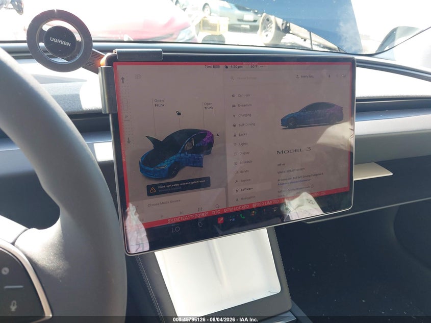 TESLA MODEL 3 - zdjęcie 18