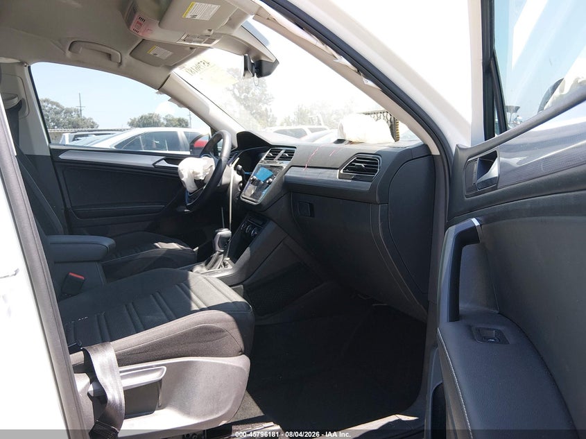 2024 VOLKSWAGEN TIGUAN auction photo 5