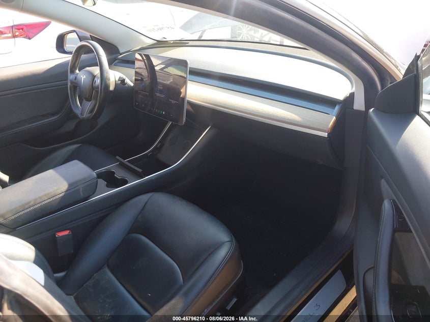 2019 TESLA MODEL 3 auction photo 5