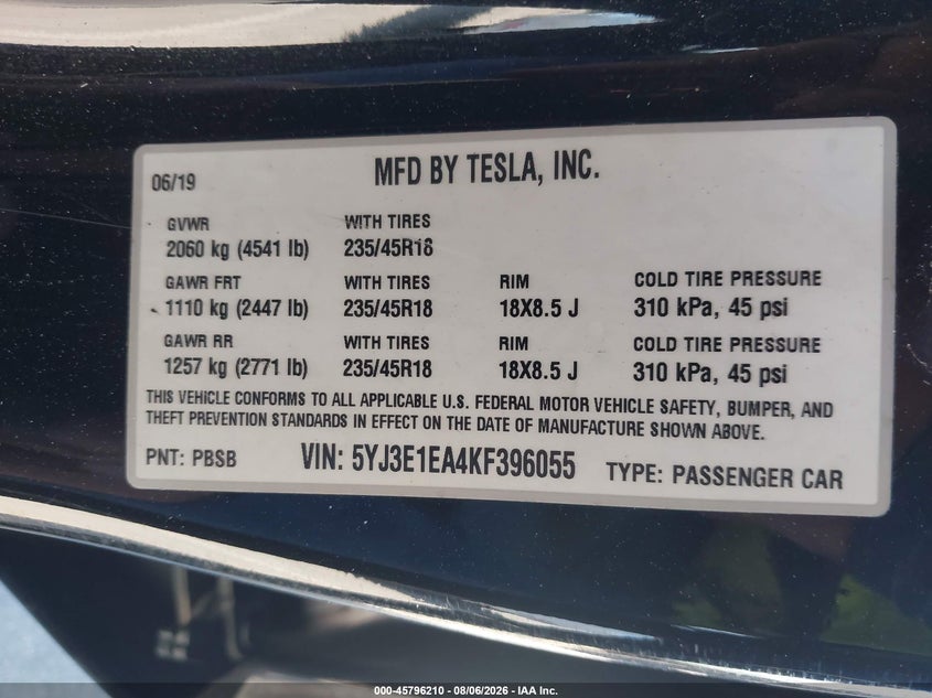 TESLA MODEL 3 - zdjęcie 9