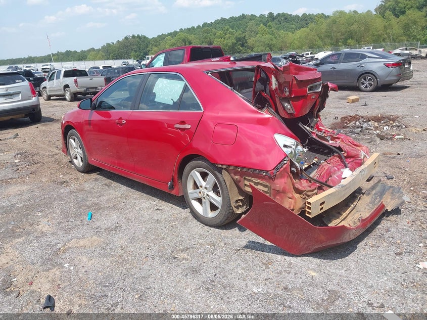 Vin: 4t1bf1fk3cu531322, lot: 46295148, toyota camry se 20123