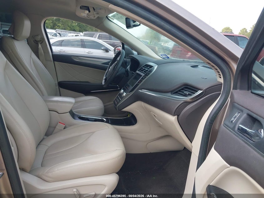 2019 LINCOLN MKC auction photo 5