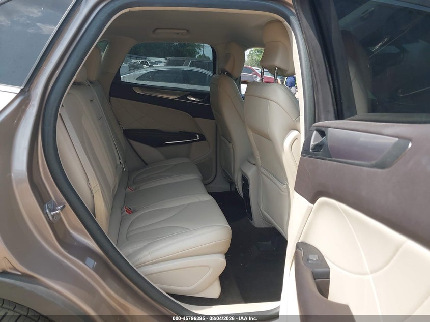 2019 LINCOLN MKC auction photo 8