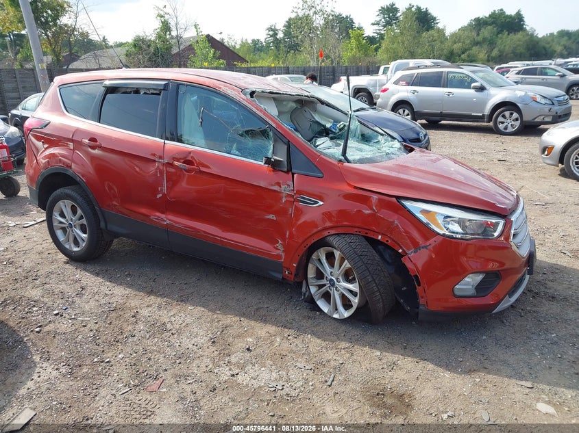 Vin: 1fmcu9gd4kua84233, lot: 46295272, ford escape se 2019 img_1