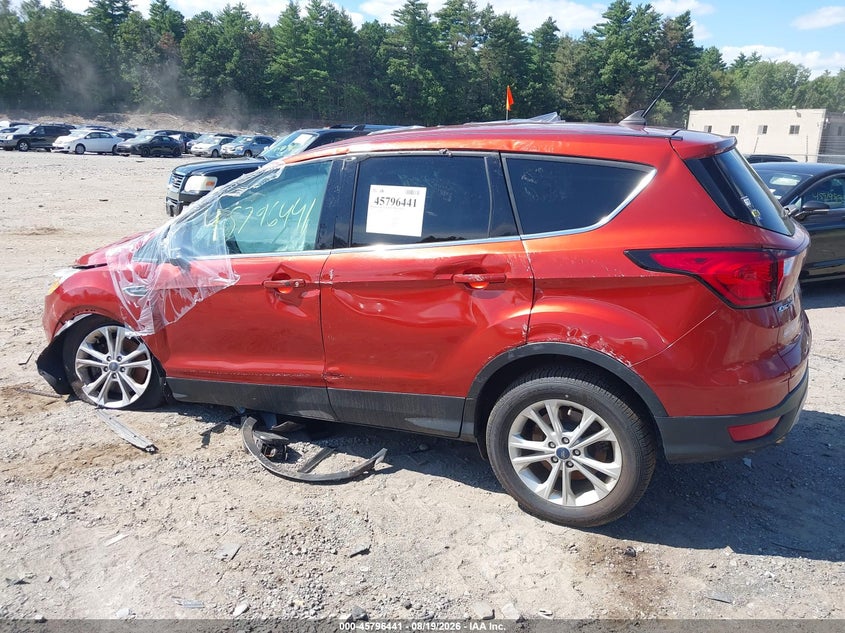 FORD ESCAPE 2019 VIN 1FMCU9GD4KUA84233