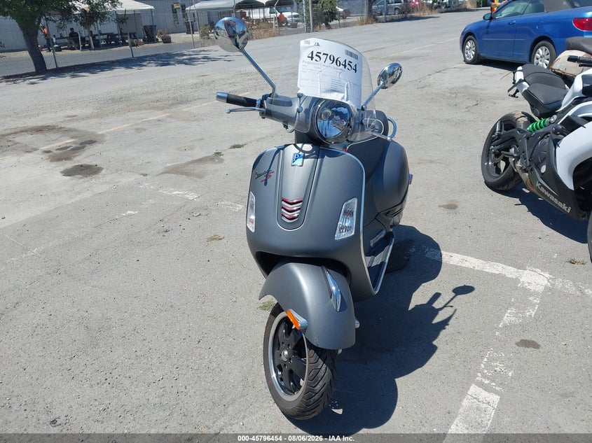 2016 VESPA GTS auction photo 5