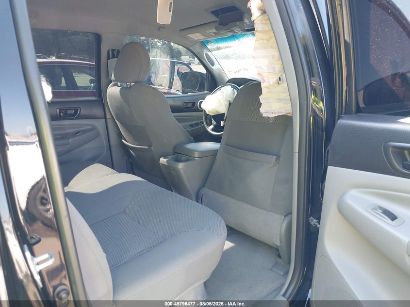 2011 TOYOTA TACOMA auction photo 8