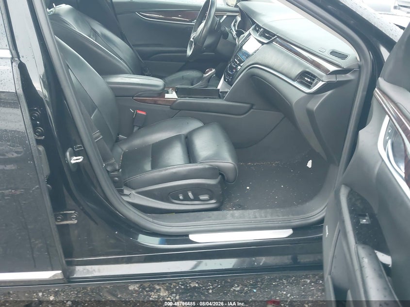 2013 CADILLAC XTS auction photo 5