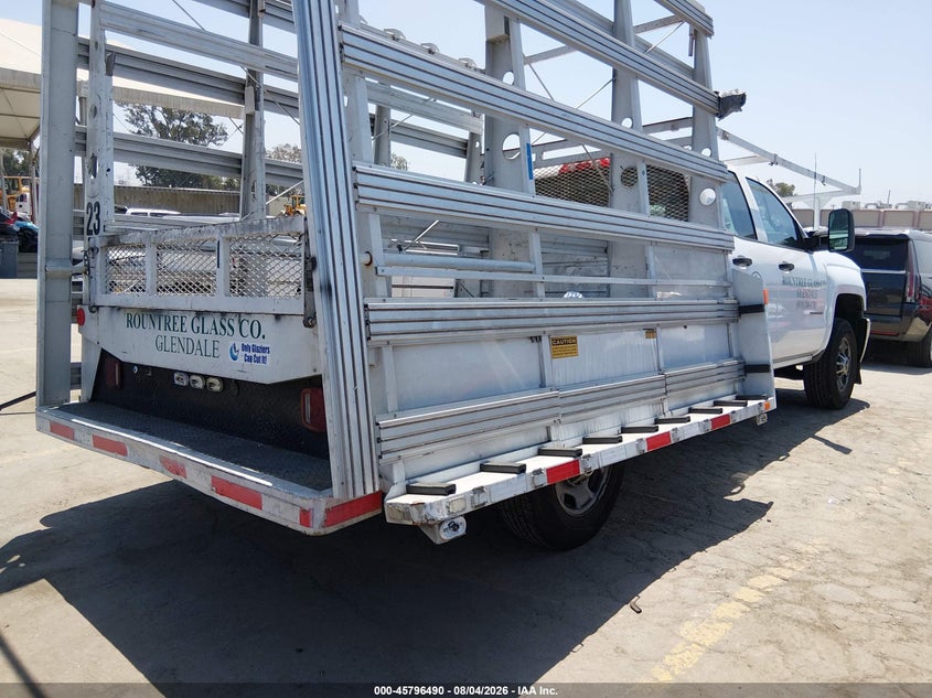 2015 CHEVROLET SILVERADO 2500HD BUILT AFTER AUG 14 auction photo 4