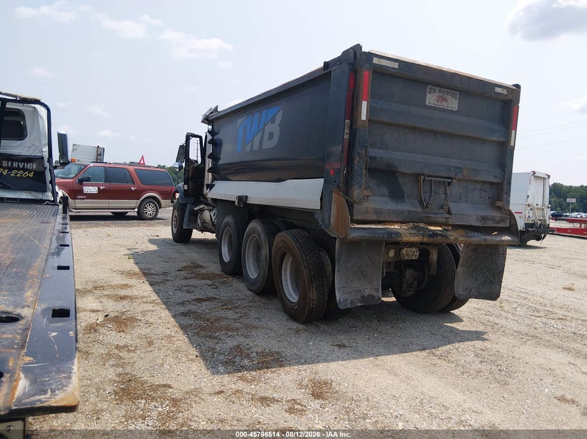 2007 MACK 700 auction photo 3