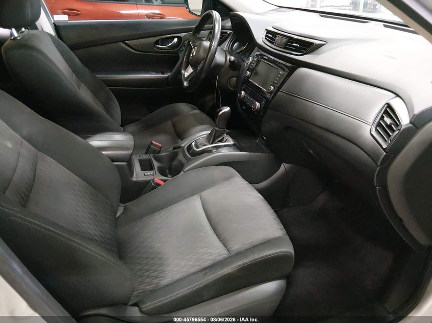 2020 NISSAN ROGUE auction photo 5