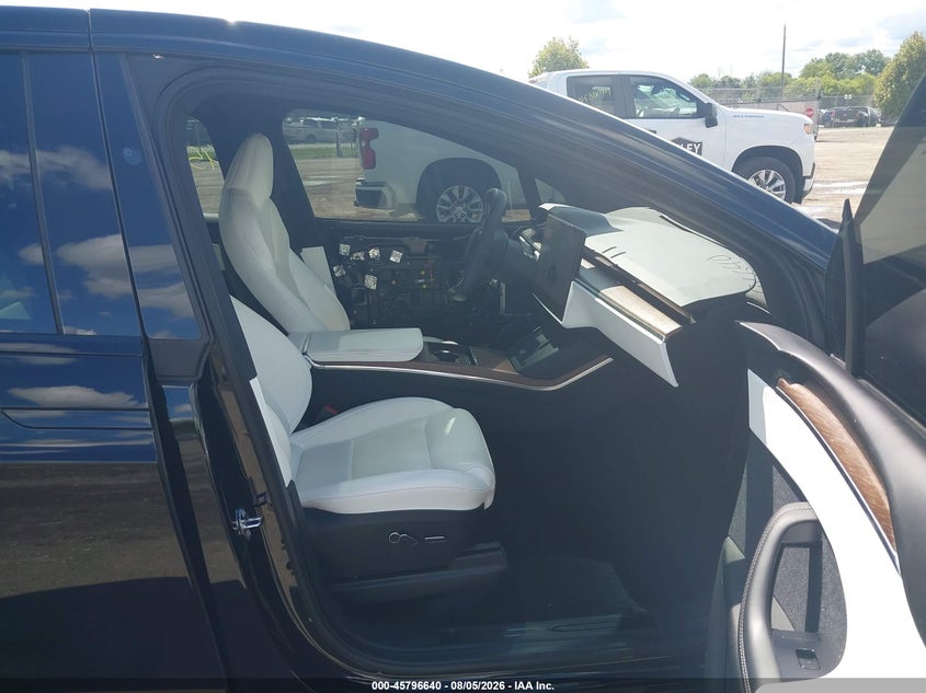 2022 TESLA MODEL X auction photo 5