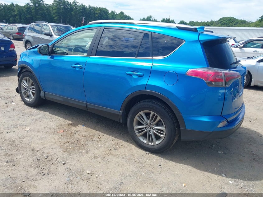 Vin: jtmbfrev9hj136620, lot: 46295472, toyota rav4 le 20173