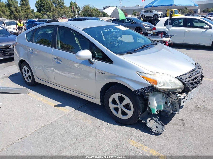 Vin: jtdkn3duxd5559976, lot: 46295476, toyota prius two 2013 img_1