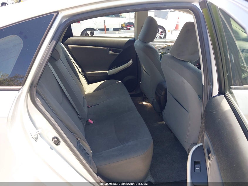 2013 TOYOTA PRIUS auction photo 8