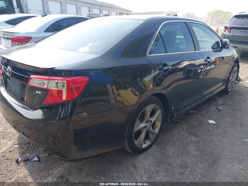 Vin: 4t1bf1fk4eu822432, lot: 46295480, toyota camry se sport 20144