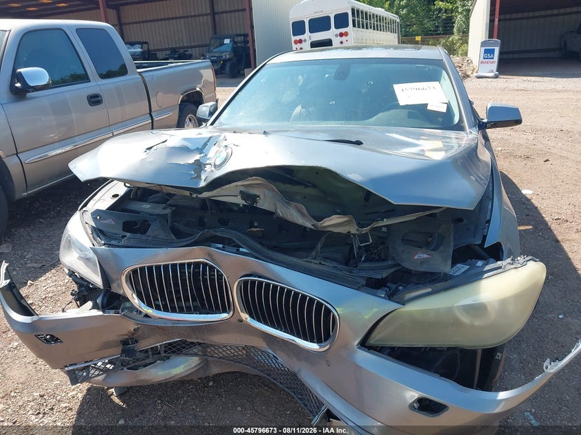2012 BMW 750LI auction photo 6