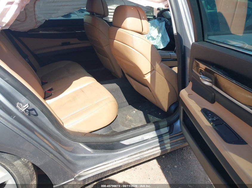 2012 BMW 750LI auction photo 8